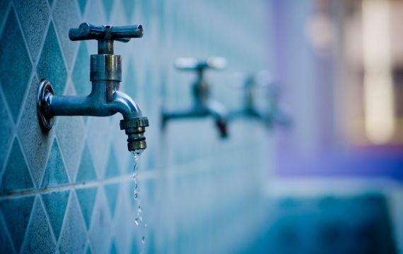 Sabesp: Governo de SP promete redução na conta de água após privatização
