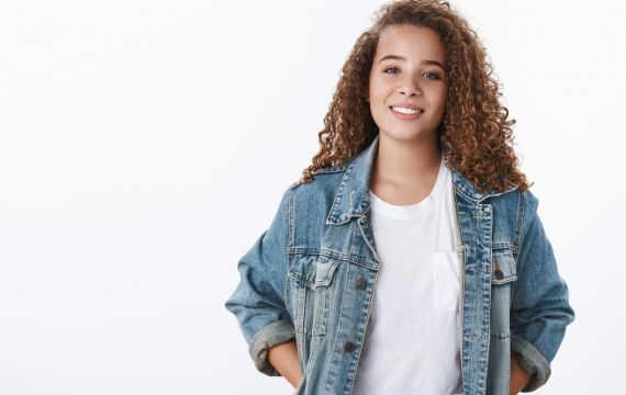 Dependência Química na Adolescência: Riscos, Sinais de Alerta e Caminhos de Prevenção para Pais e Educadores