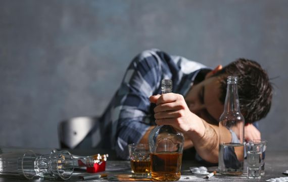 Alcoolismo: Quando o Hábito Familiar se Torna Dependência