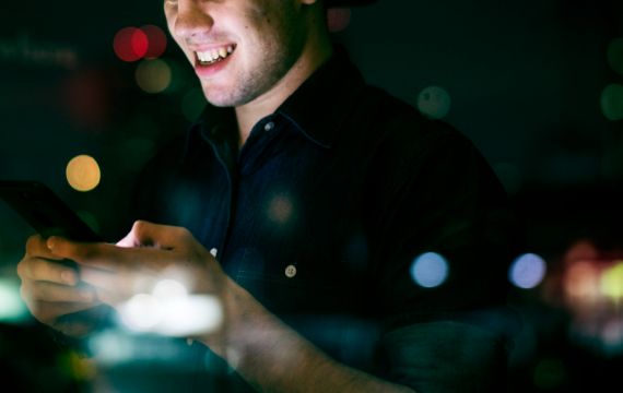 Jogo do tigrinho: entenda por que o game vicia tão rápido e quando isso vira um problema sério